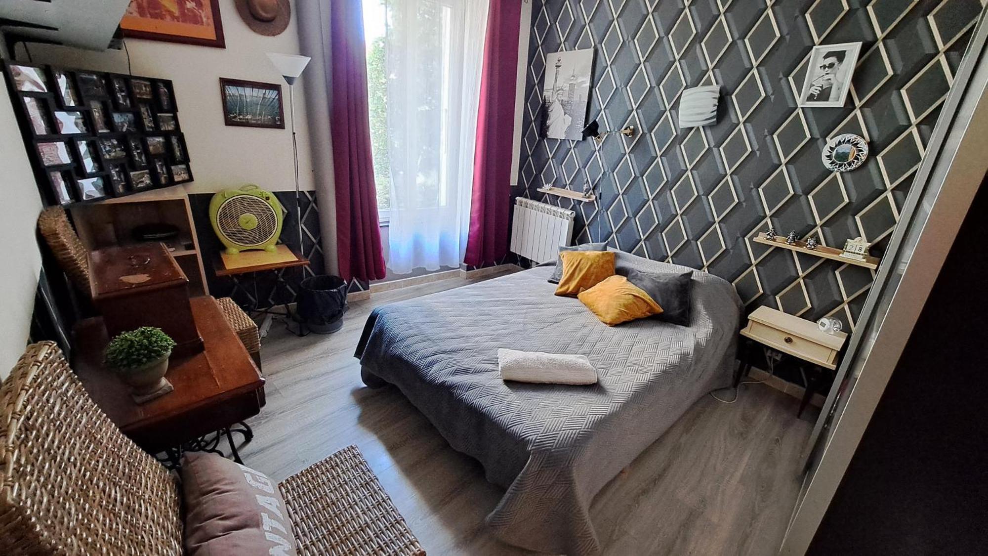 Valou 136 Homestay